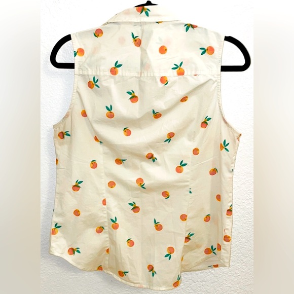 J. Crew fruit print sleeveless button down blouse size M - Picture 2 of 9